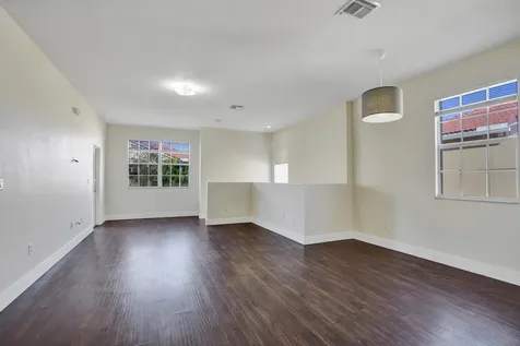 9075 Plymouth Place Tamarac FL 33321