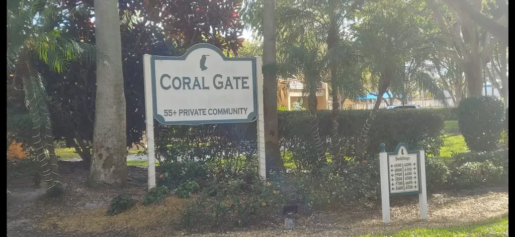 6735 Coral Lake Drive Pompano Beach FL 33063
