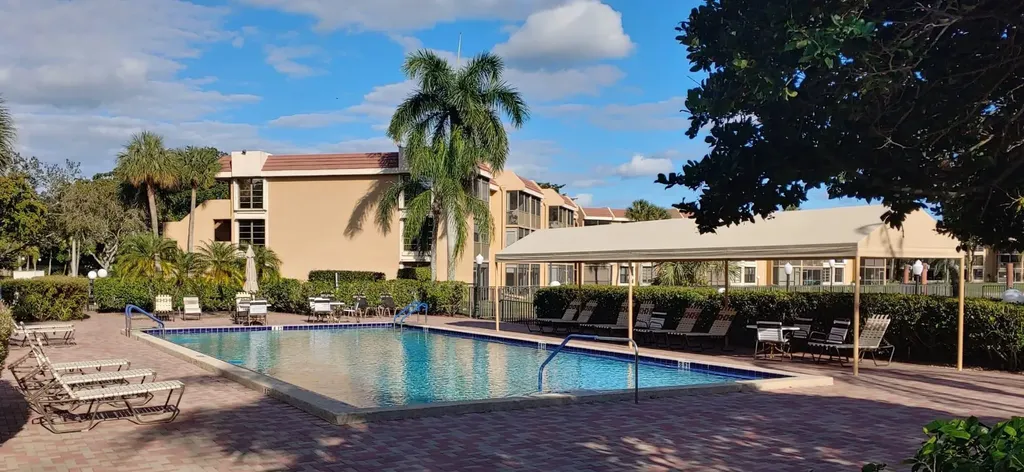 6735 Coral Lake Drive Pompano Beach FL 33063
