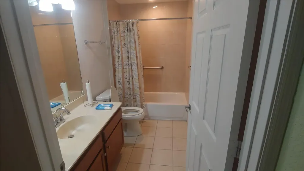 6735 Coral Lake Drive Pompano Beach FL 33063