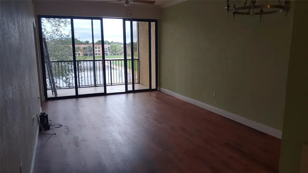 6735 Coral Lake Drive Pompano Beach FL 33063