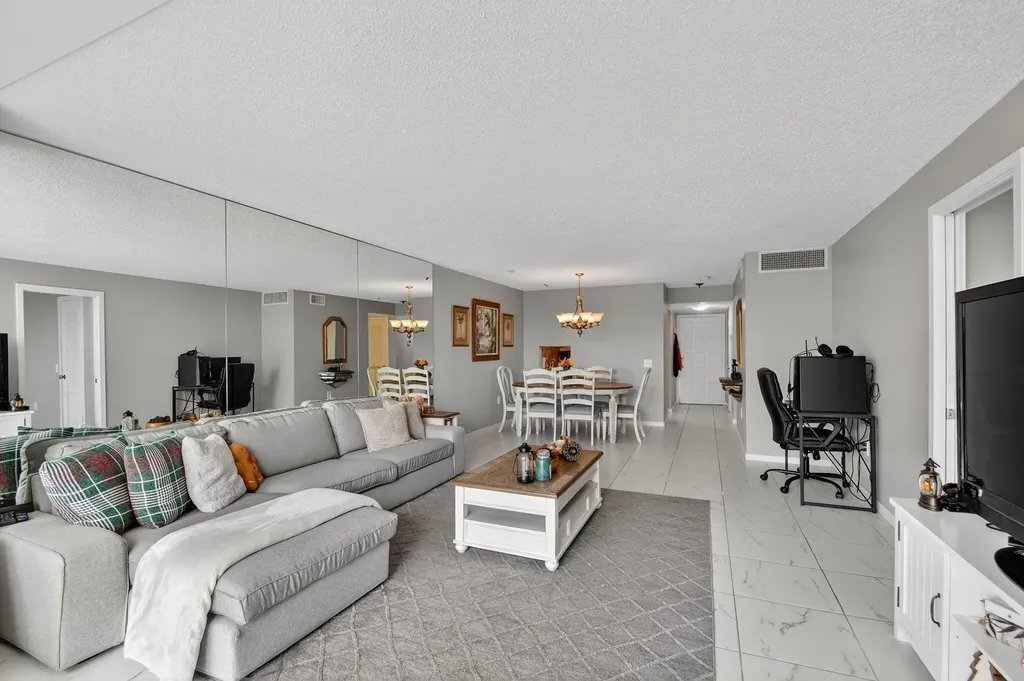 4272 Deste Court Lake Worth FL 33467