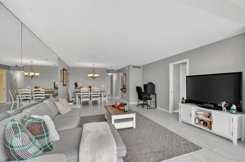 4272 Deste Court Lake Worth FL 33467