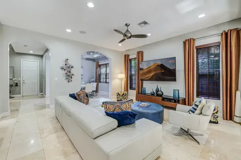132 NE 21st Court Wilton Manors FL 33305