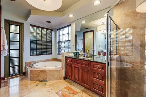 132 NE 21st Court Wilton Manors FL 33305