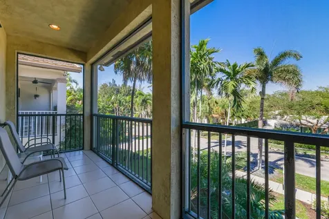 132 NE 21st Court Wilton Manors FL 33305