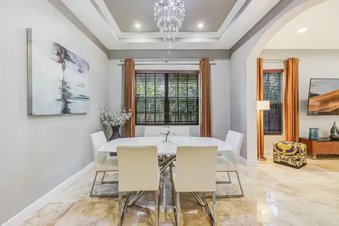 132 NE 21st Court Wilton Manors FL 33305