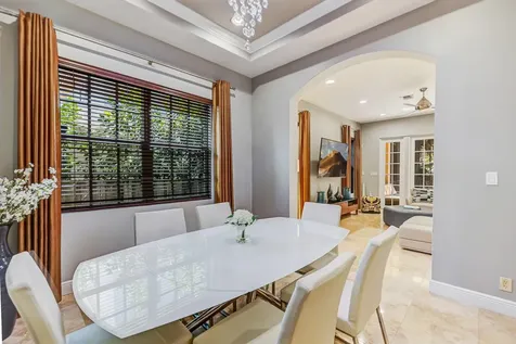 132 NE 21st Court Wilton Manors FL 33305