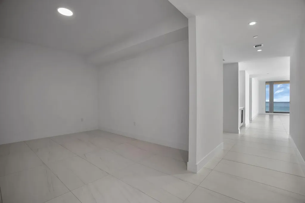 151 N Seabreeze Blv Fort Lauderdale FL 33304
