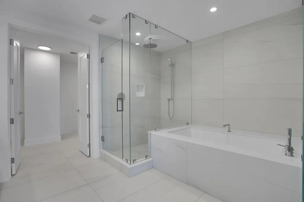 151 N Seabreeze Blv Fort Lauderdale FL 33304