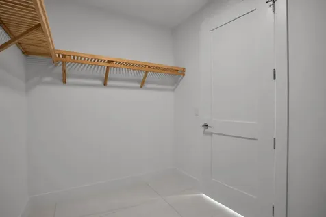151 N Seabreeze Blv Fort Lauderdale FL 33304