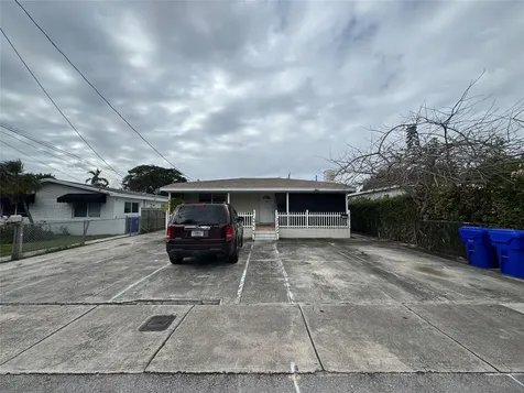 2842 SW 36th Court Miami FL 33133