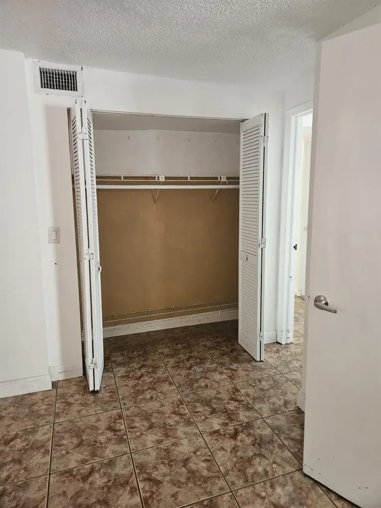 3500 NW 12th Street Miami FL 33125