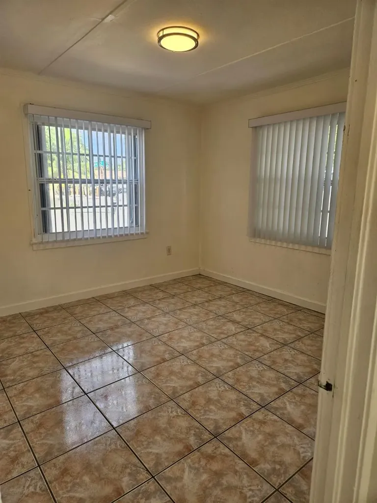 3500 NW 12th Street Miami FL 33125