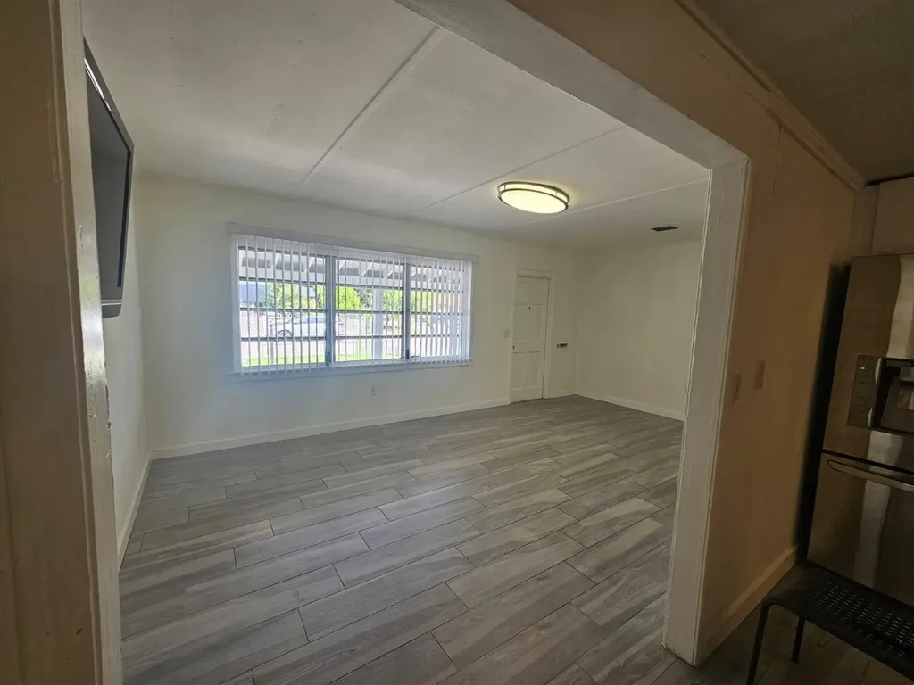 3500 NW 12th Street Miami FL 33125