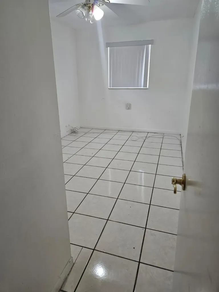 3500 NW 12th Street Miami FL 33125