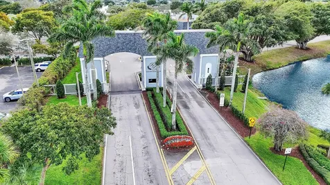 736 Flanders P Delray Beach FL 33484