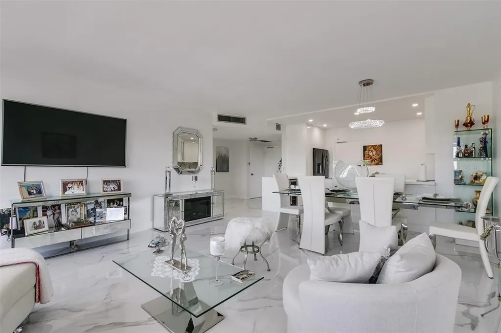 3333 NE 34th Street Fort Lauderdale FL 33308