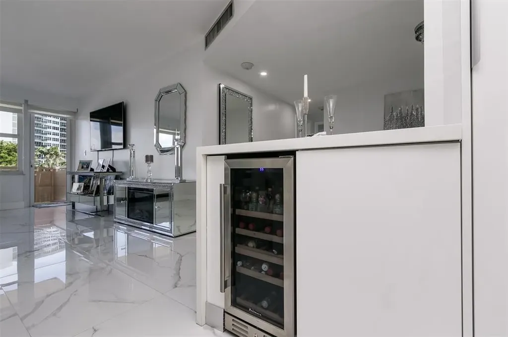 3333 NE 34th Street Fort Lauderdale FL 33308