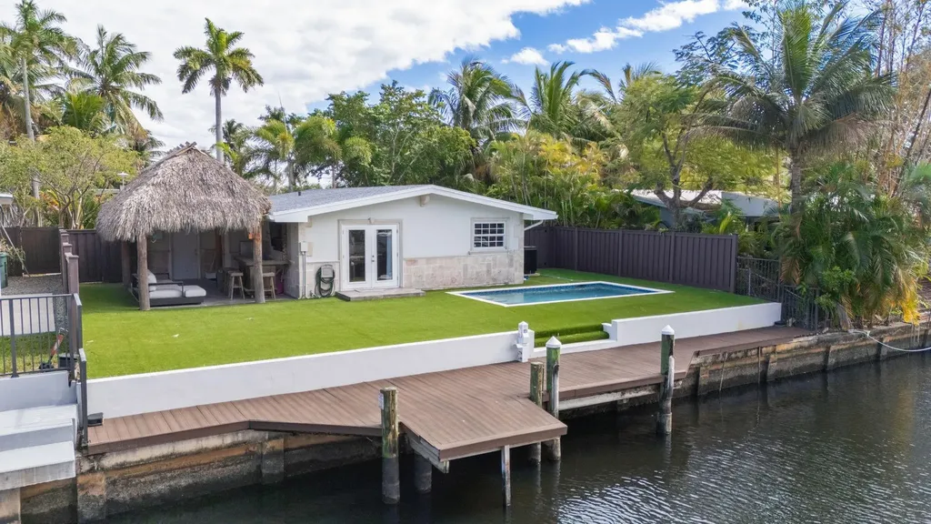 1525 SW 18th Terrace Fort Lauderdale FL 33312