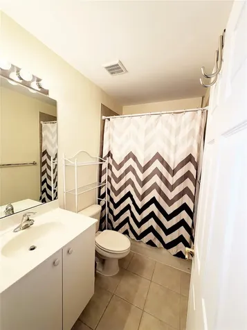 1421 NW 34th Way Lauderhill FL 33311
