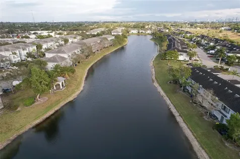 1421 NW 34th Way Lauderhill FL 33311