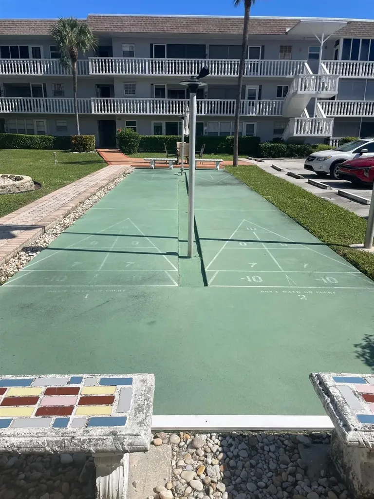 490 19th Avenue Fort Lauderdale FL 33060
