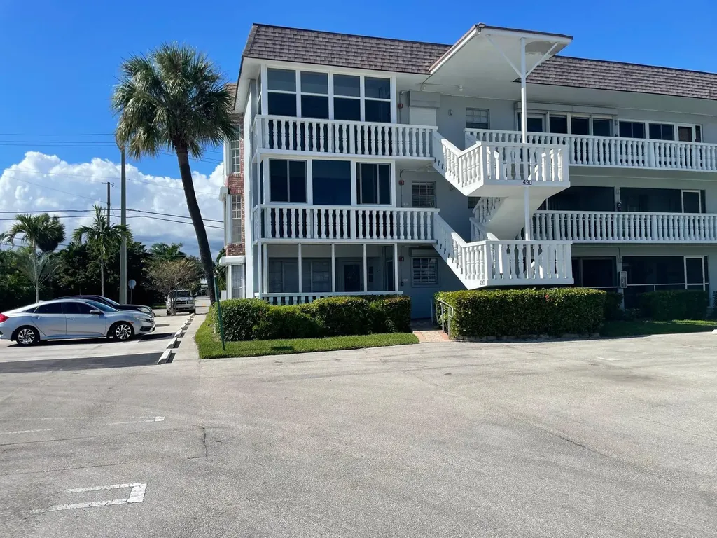 490 19th Avenue Fort Lauderdale FL 33060