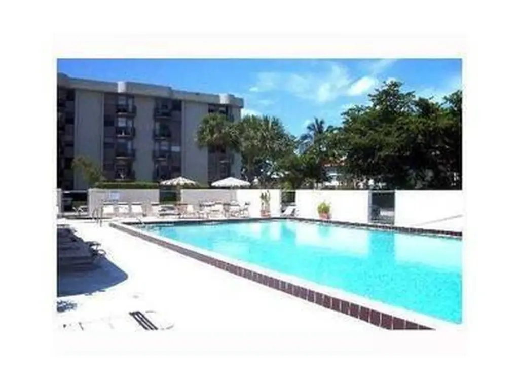 2701 Riverside Drive Coral Springs FL 33065