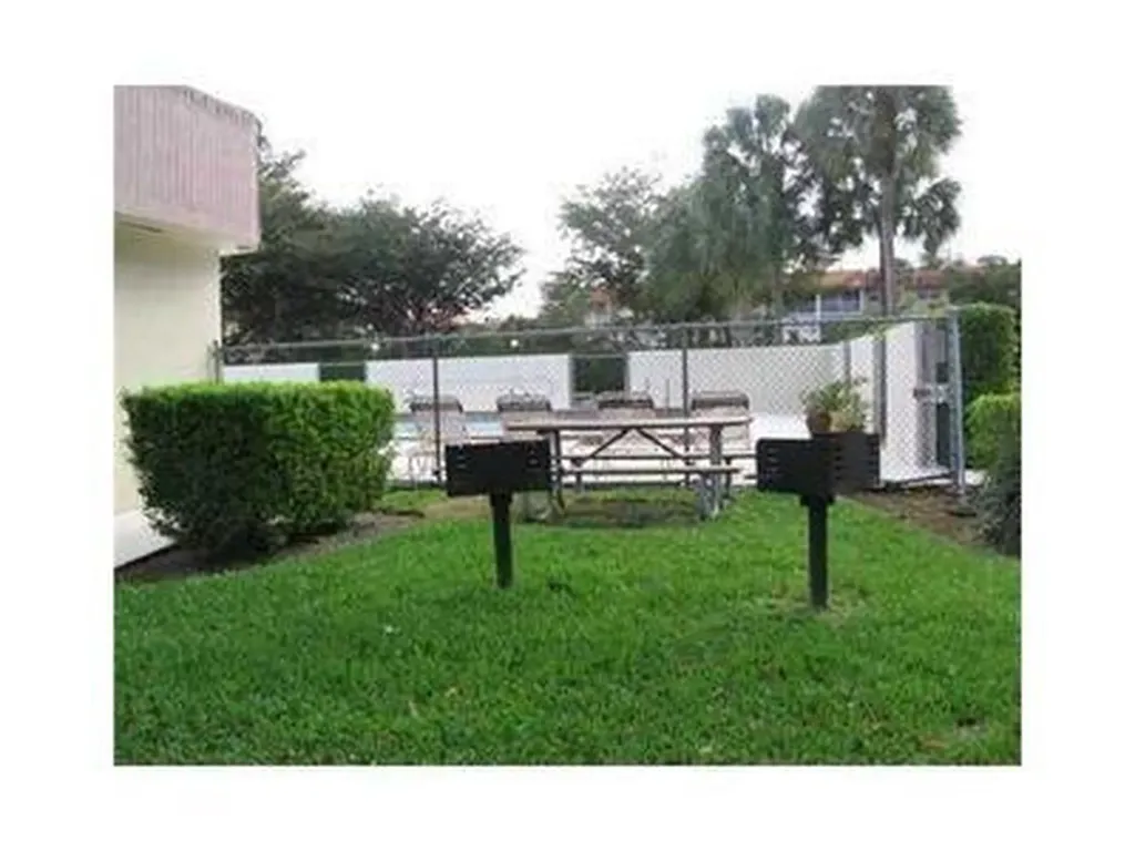 2701 Riverside Drive Coral Springs FL 33065