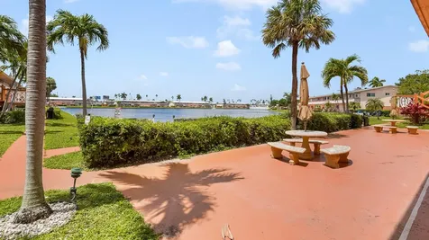 1000 SW 10th Avenue Hallandale Beach FL 33009