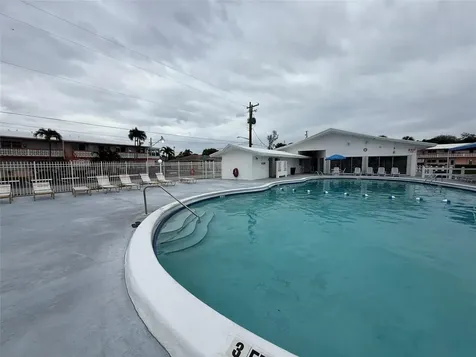 1000 SW 10th Avenue Hallandale Beach FL 33009
