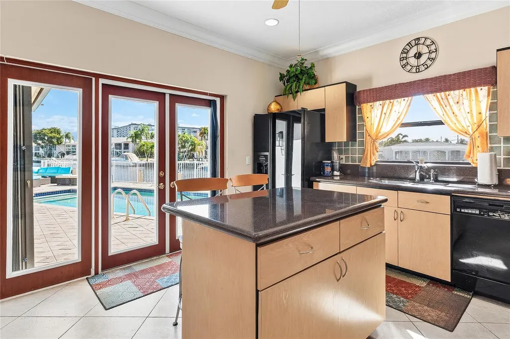 630 SE 9th Avenue Pompano Beach FL 33060