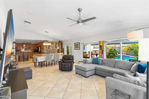 2935 NW 11th Terrace Wilton Manors FL 33311