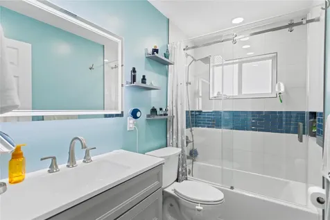 2935 NW 11th Terrace Wilton Manors FL 33311