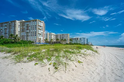 1967 S Ocean Boulevard Lauderdale By The Sea FL 33062