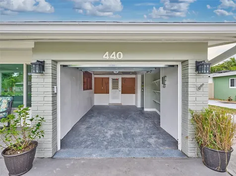 440 NW 37th Street Oakland Park FL 33309