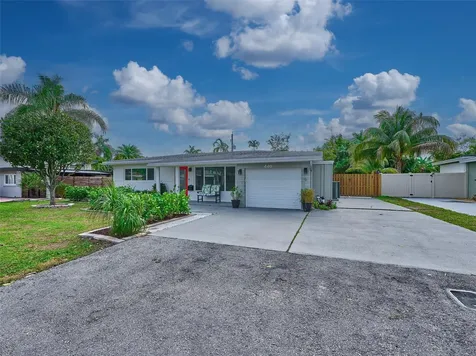 440 NW 37th Street Oakland Park FL 33309