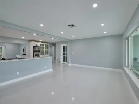 440 NW 37th Street Oakland Park FL 33309
