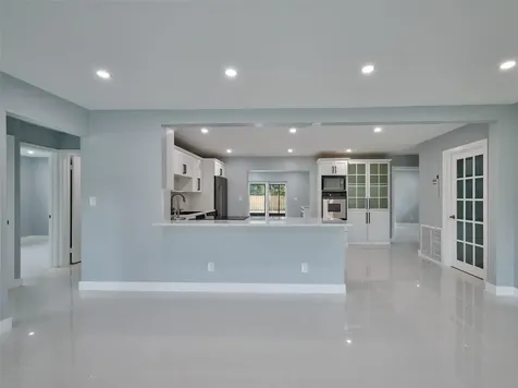 440 NW 37th Street Oakland Park FL 33309