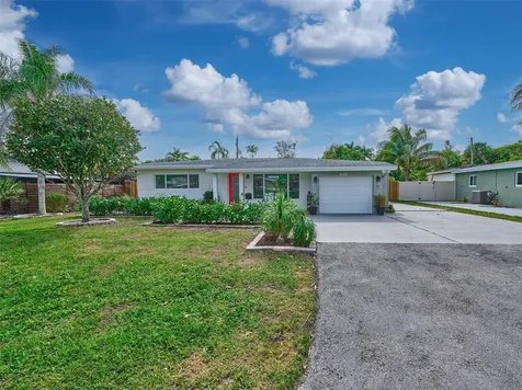 440 NW 37th Street Oakland Park FL 33309