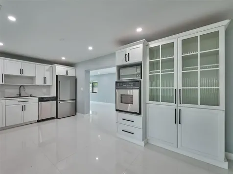 440 NW 37th Street Oakland Park FL 33309