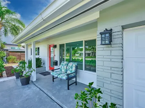 440 NW 37th Street Oakland Park FL 33309