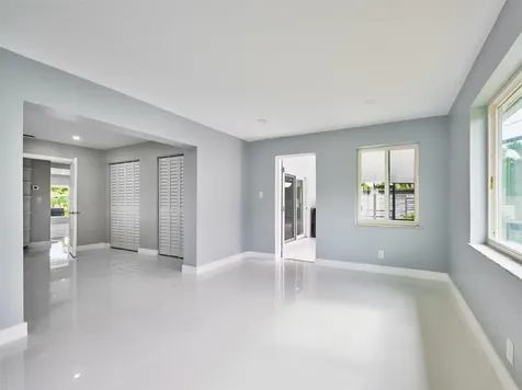 440 NW 37th Street Oakland Park FL 33309