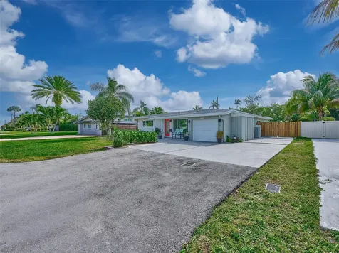 440 NW 37th Street Oakland Park FL 33309