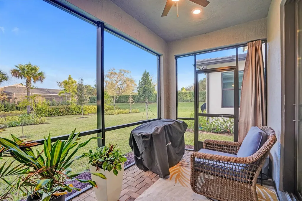 4422 S Silverwood Lane Fort Lauderdale FL 33309
