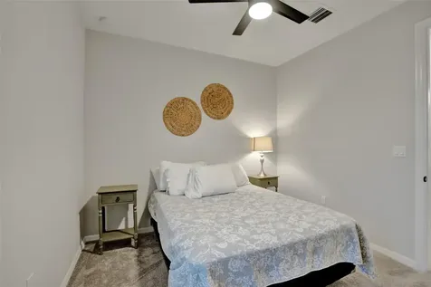 4422 S Silverwood Lane Oakland Park FL 33309