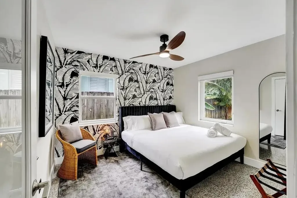 820 NE 17th Street Fort Lauderdale FL 33305
