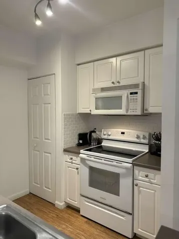 17125 N Bay Road Sunny Isles Beach FL 33160