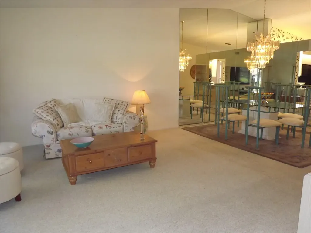 6083 Millington Way Delray Beach FL 33484